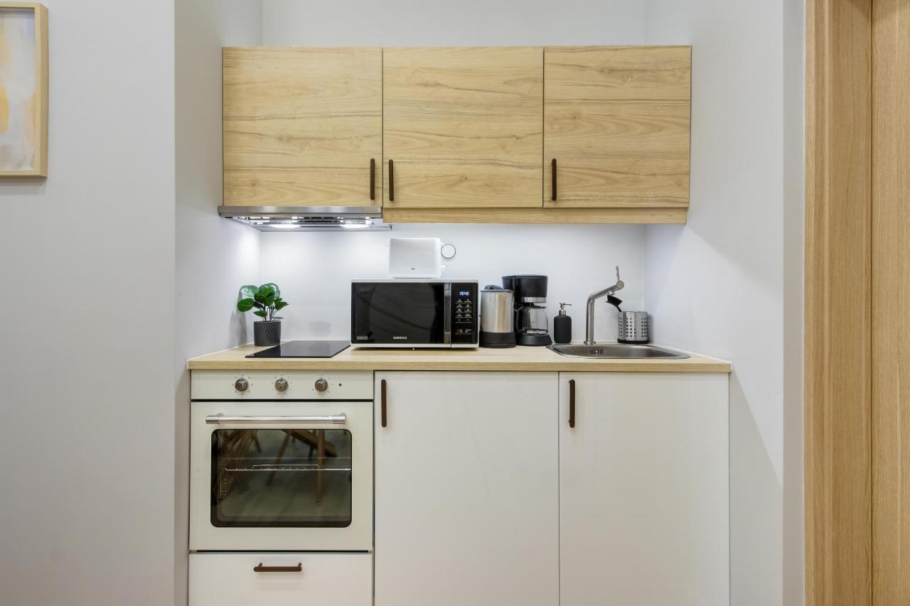 D.Five Aradi B Apartment Budapest Eksteriør billede
